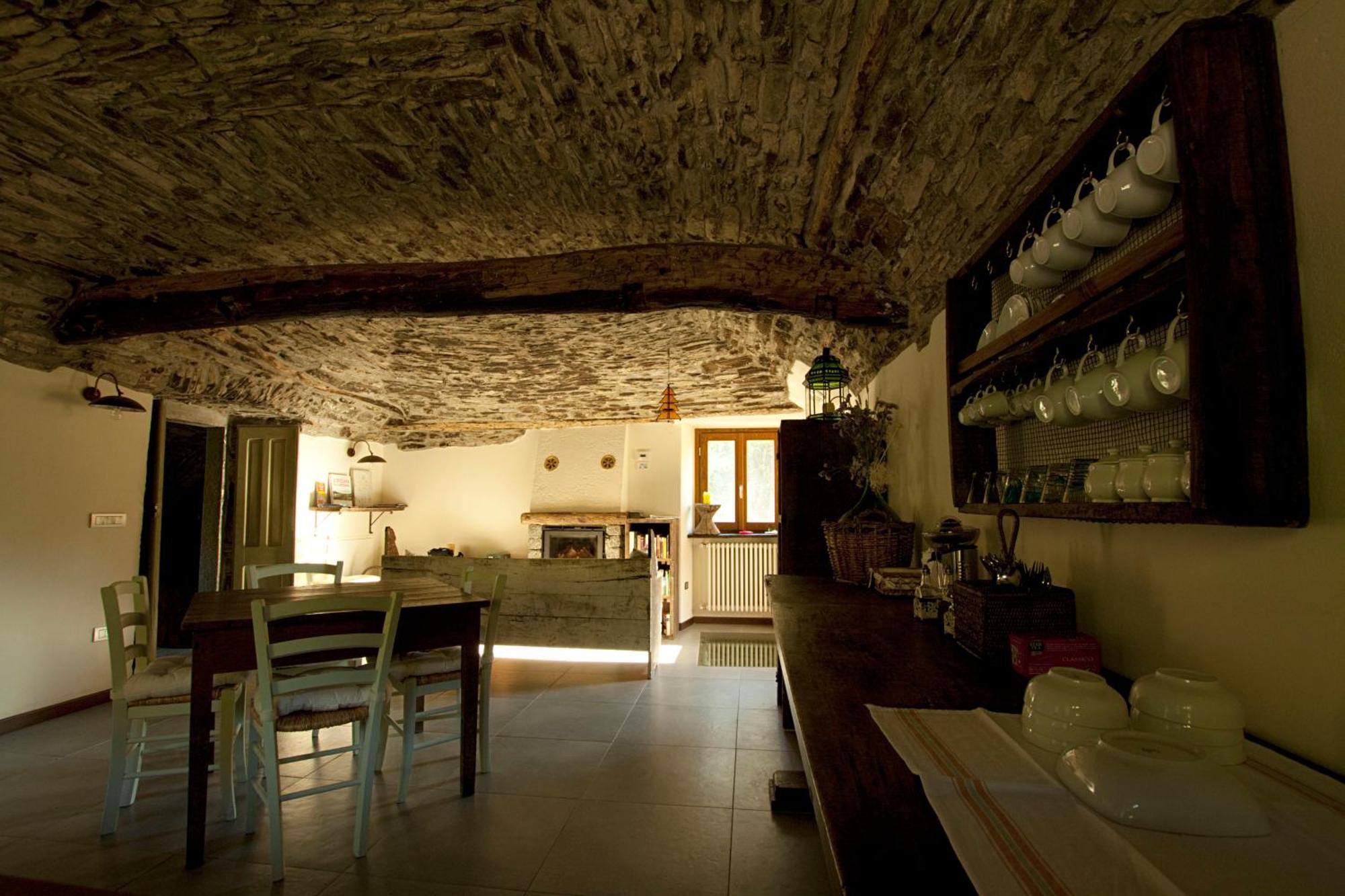 Mulino Marghen - Restored Watermill - Accomodation And Retreat Center Zeri Exterior foto